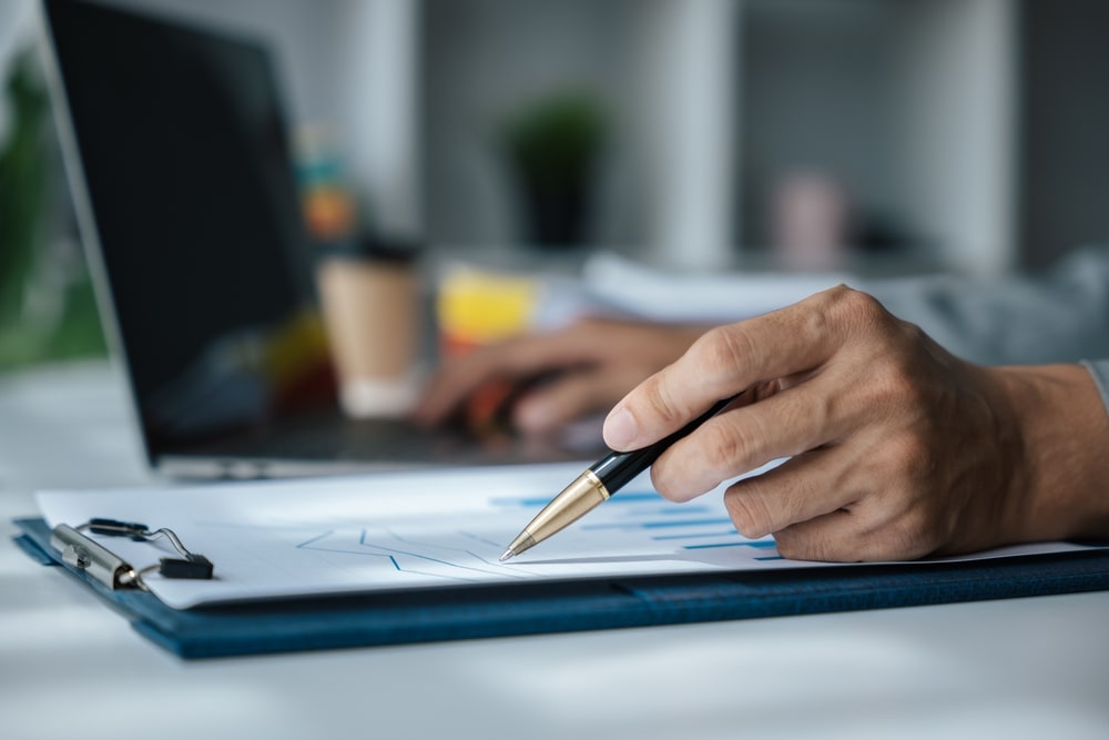 how to be an accountant
